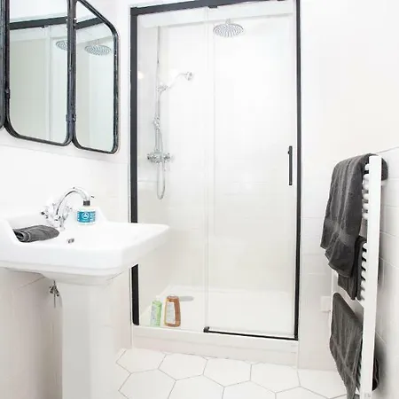 4 - Standing, Moderne Et Tout Equipe - Carmes, Toulouse